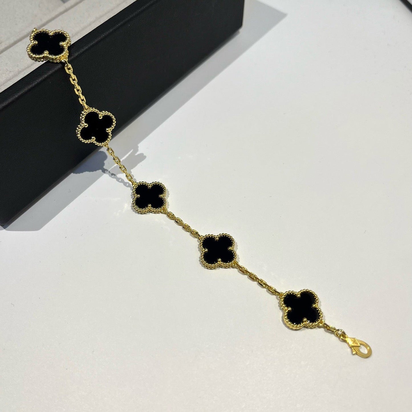 [Star Jewelry] CLOVER 5 MOTIF ONYXS BRACELET COLLECTION
