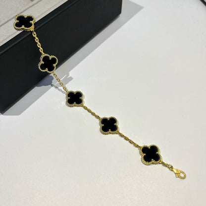 [Star Jewelry] CLOVER 5 MOTIF ONYXS BRACELET COLLECTION