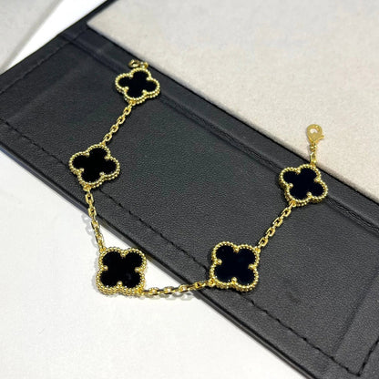 [Star Jewelry] CLOVER 5 MOTIF ONYXS BRACELET COLLECTION