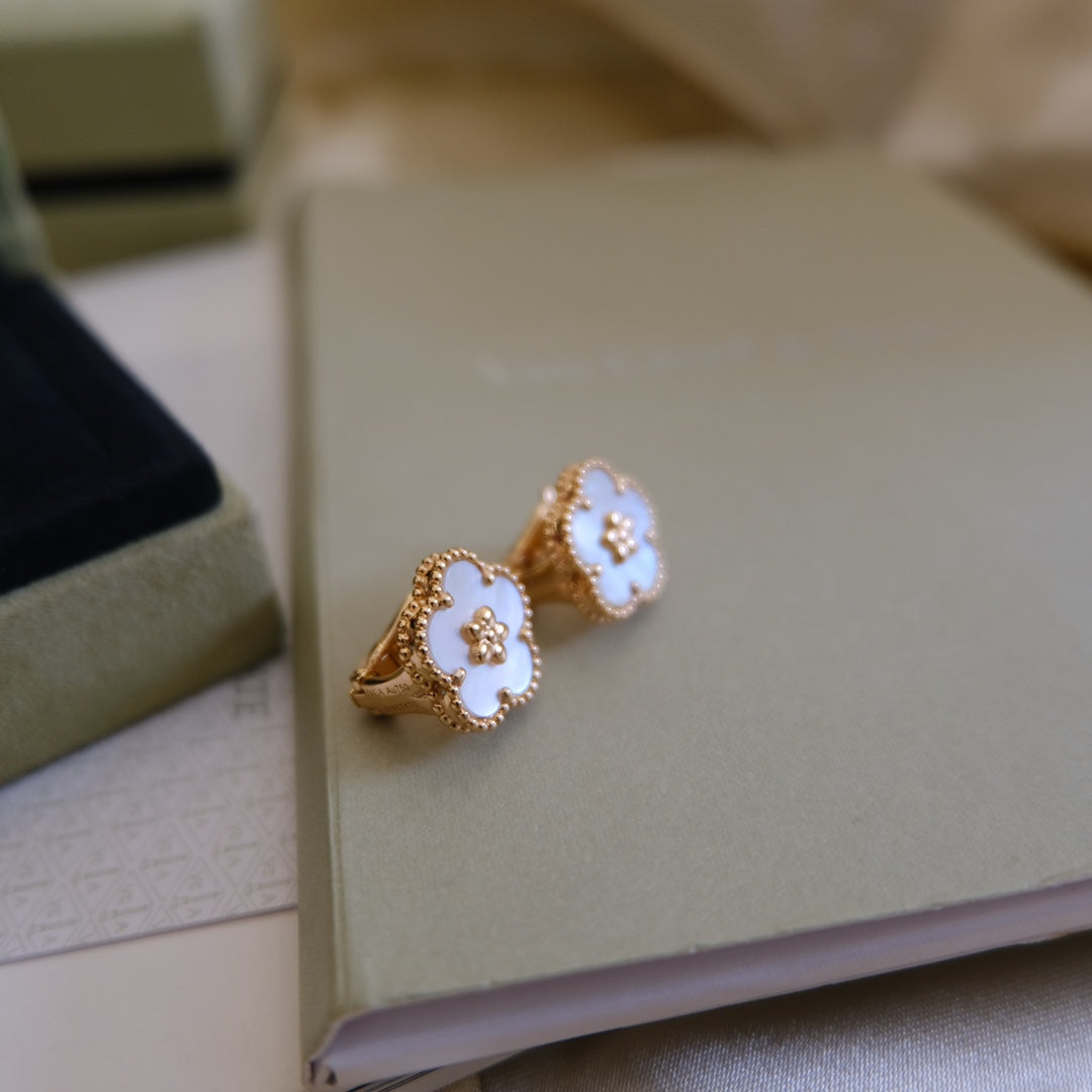 [Star Jewelry]LUCKY PINK GOLD WHITE MOP EARRINGS