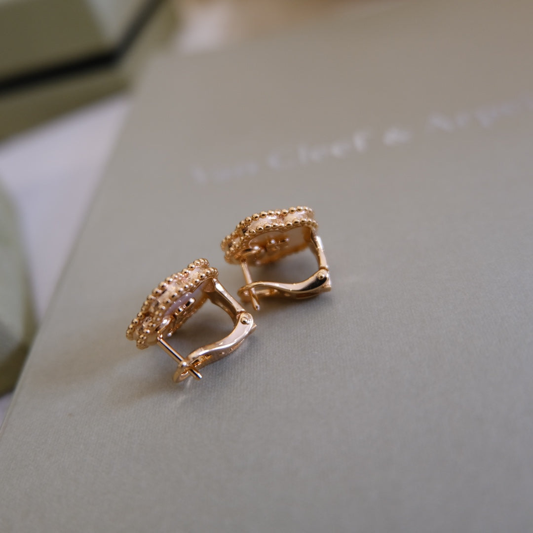 [Star Jewelry]LUCKY PINK GOLD WHITE MOP EARRINGS