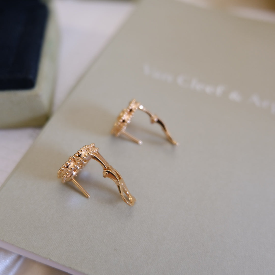 [Star Jewelry]LUCKY PINK GOLD WHITE MOP EARRINGS