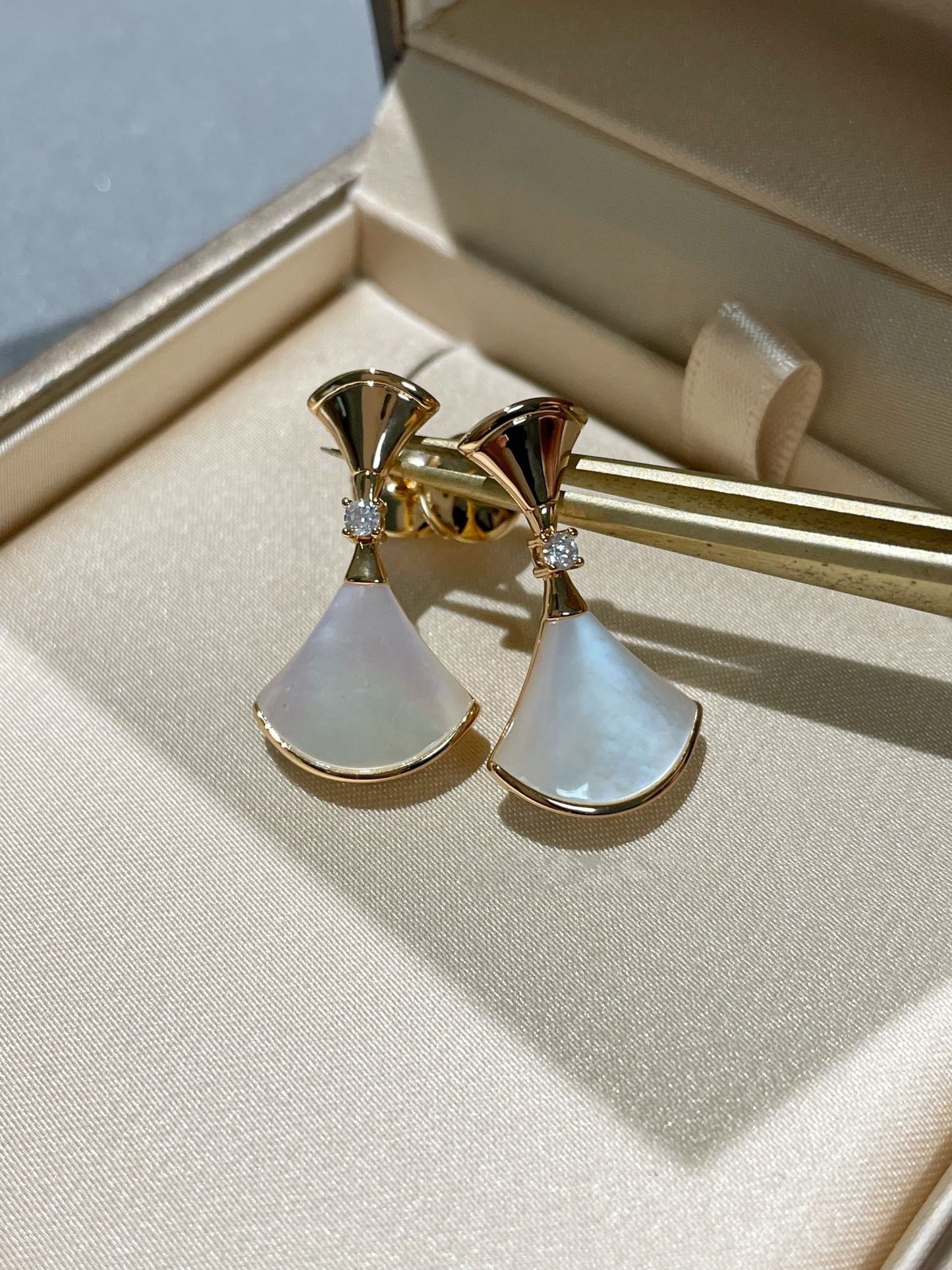 [Star Jewelry]DREAM MOP 1 DIAMOND EARRINGS
