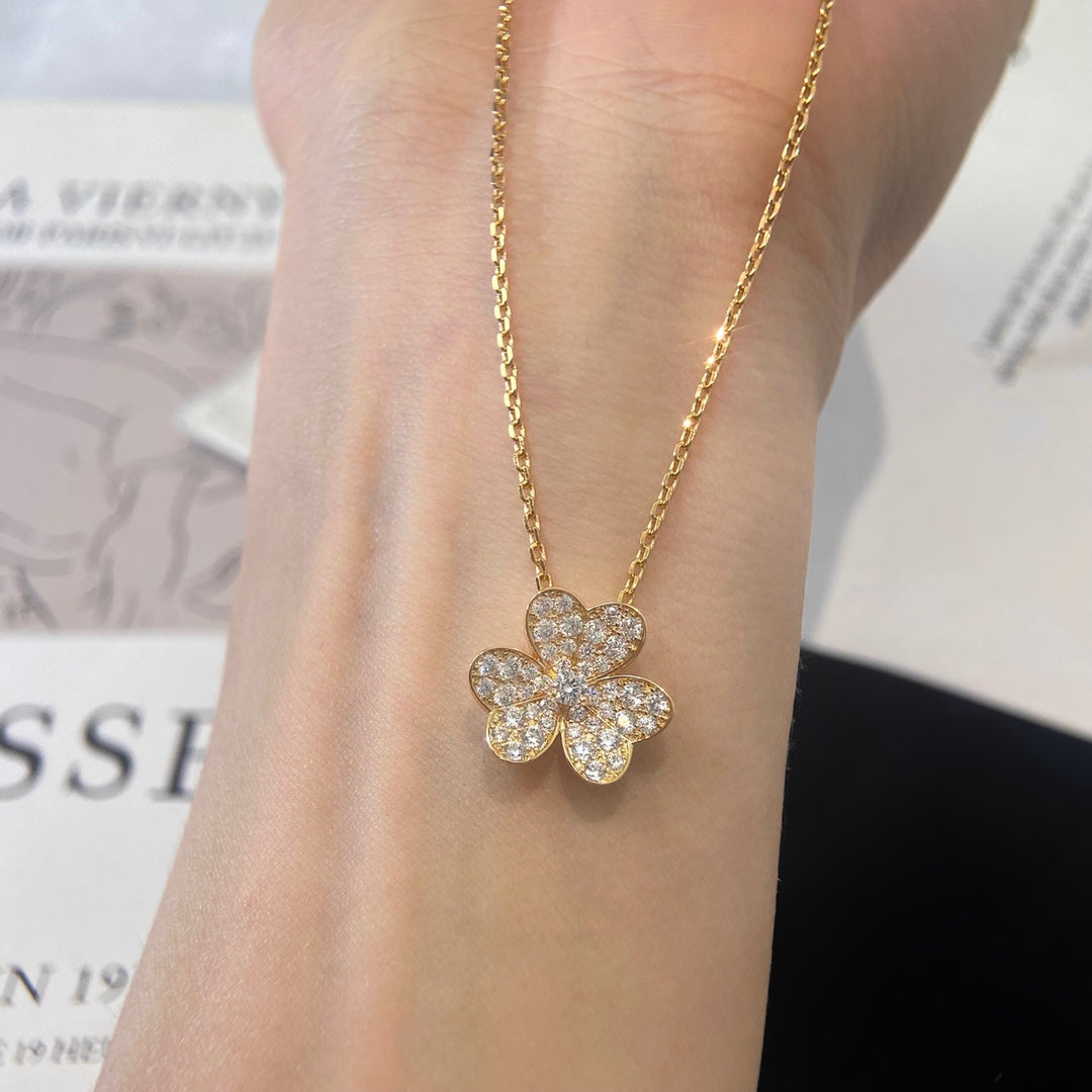 [Star Jewelry]FLOWER DIAMOND NECKLACE