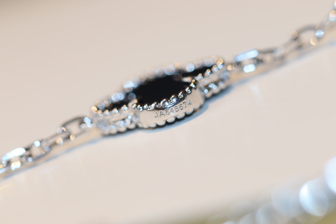 [Star Jewelry]CLOVER 20 MOTIFS ONYX DIAMOND SILVER