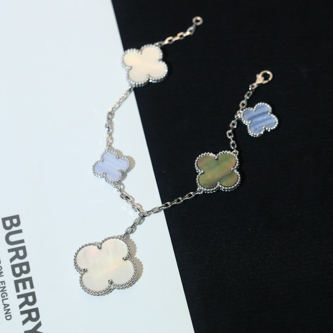 [Star Jewelry]CLOVER BRACELET 5 MOTIFS MOP CHALCEDONY SILVER
