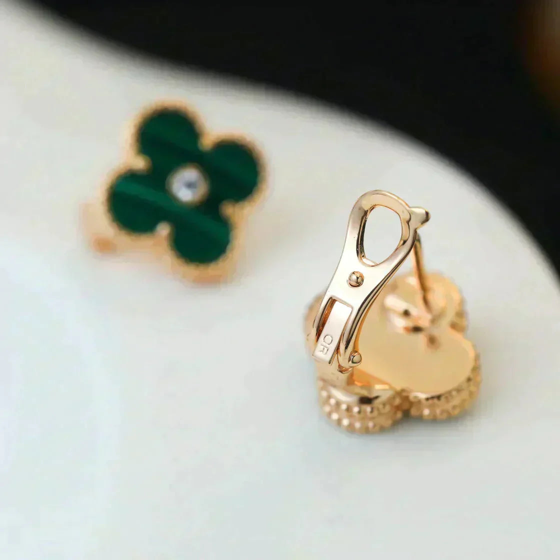 [Star Jewelry]CLOVER MEDIUM 1 MOTIFS MALACHITE DIAMOND EARRINGS