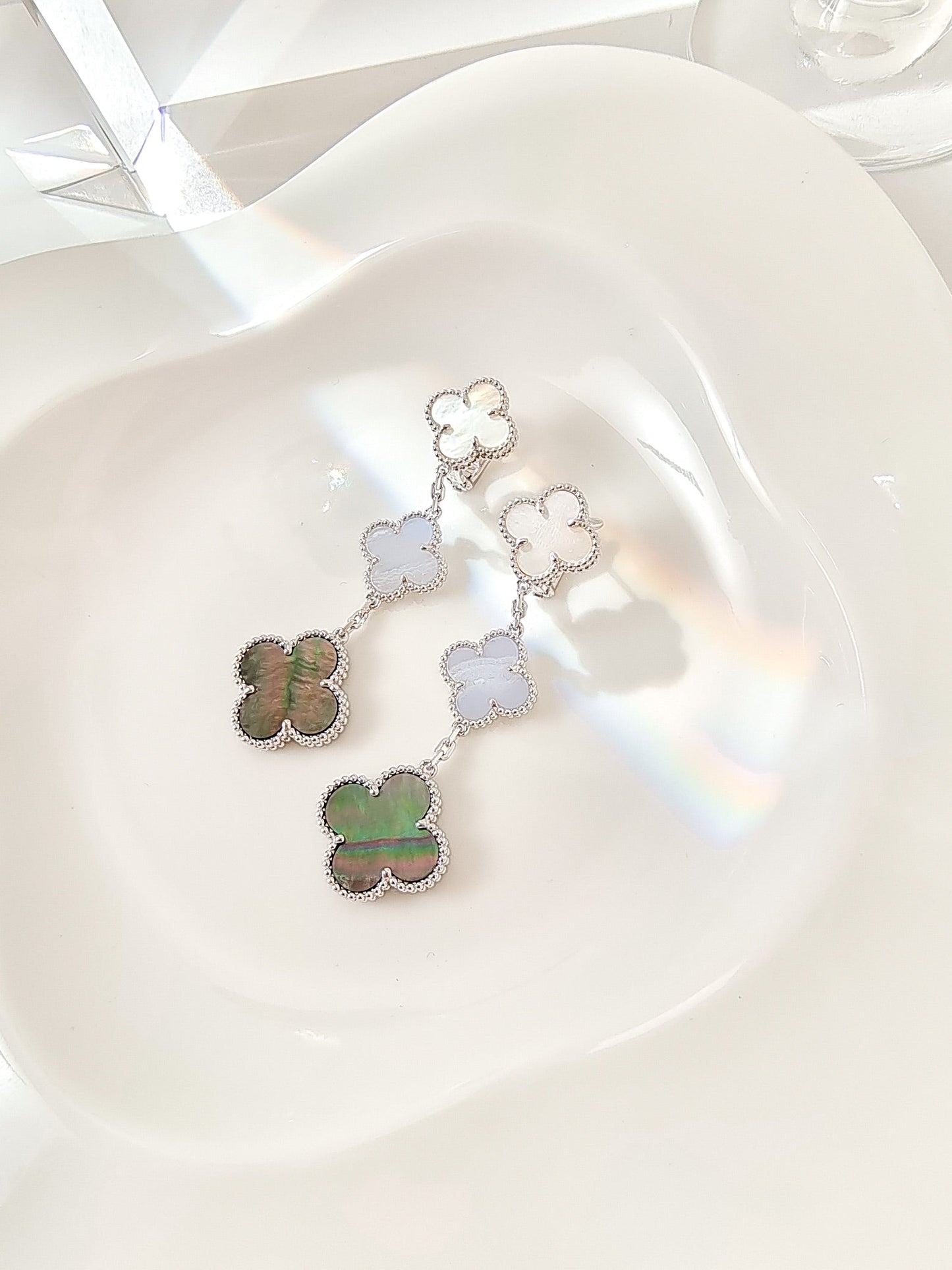 [Star Jewelry]CLOVER 3 MOTIFS CHALCEDONY DARK MOP SILVER EARRINGS