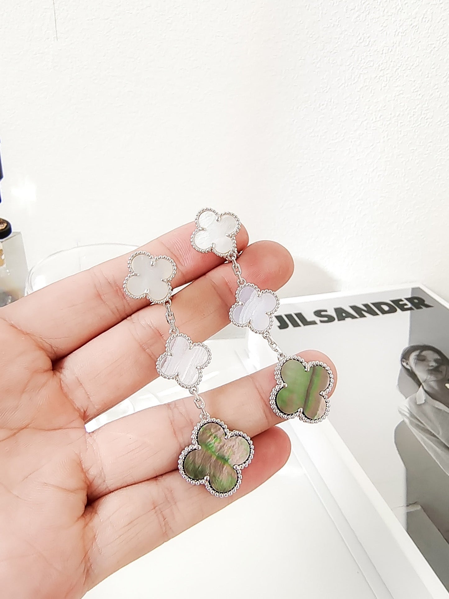 [Star Jewelry]CLOVER 3 MOTIFS CHALCEDONY DARK MOP SILVER EARRINGS