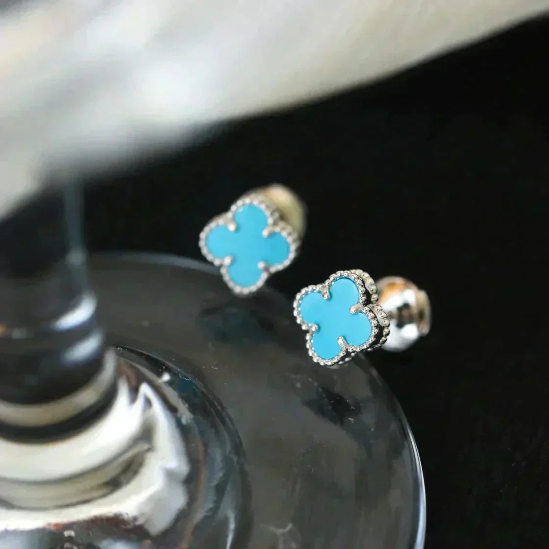 [Star Jewelry]CLOVER MINI 9.5MM ONYX STUD EARRINGS SILVER
