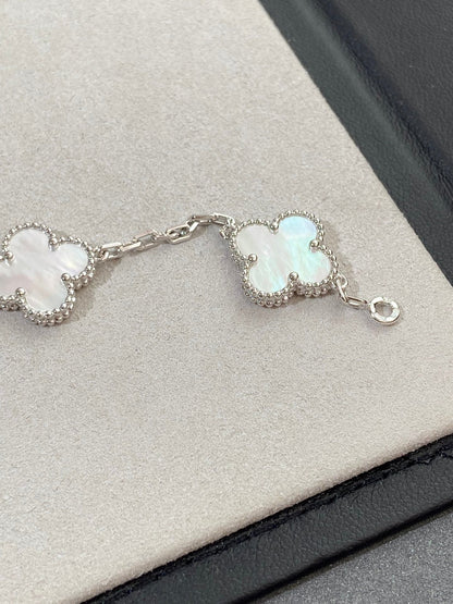 [Star Jewelry]CLOVER WHITE PEARL MOP 5 MOTIF BRACELET COLLECTION