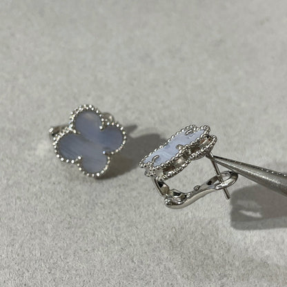 [Star Jewelry]CLOVER CHALCEDONY SILVER STUD EARRINGS