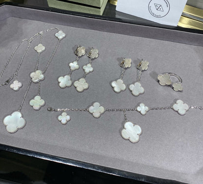 [Star Jewelry]CLOVER 5 MOTIF WHITE MOP SILVER BRACELET