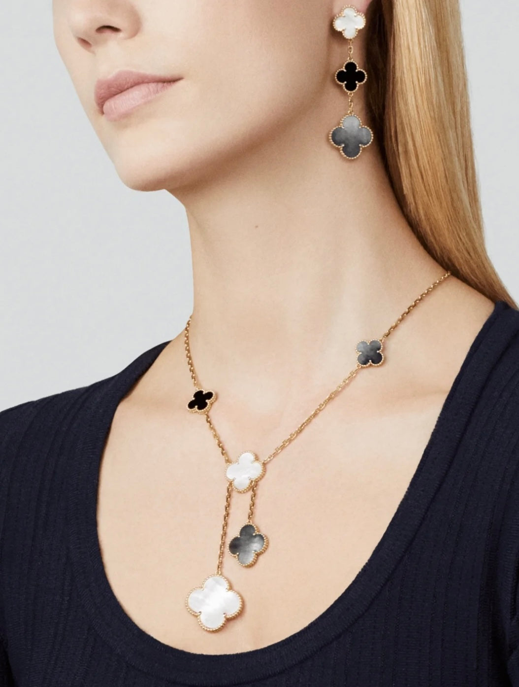 [Star Jewelry]CLOVER 3 MOTIF MOP ONYX DARK MOP PINK GOLD EARRINGS