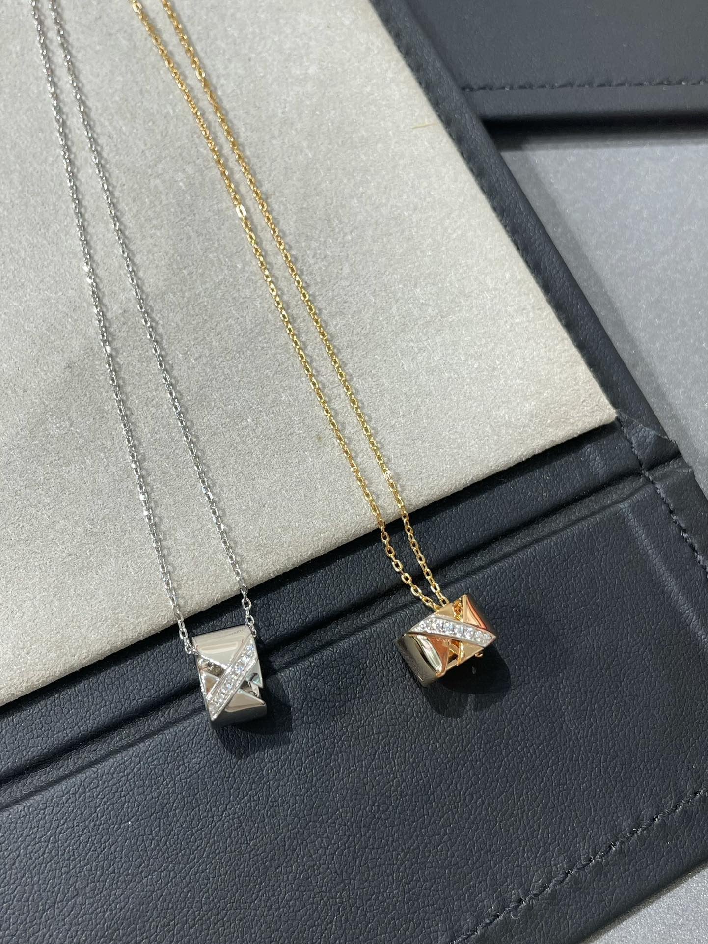 [Star Jewelry]LIENS EVIDENCE DIAMOND NECKLACE