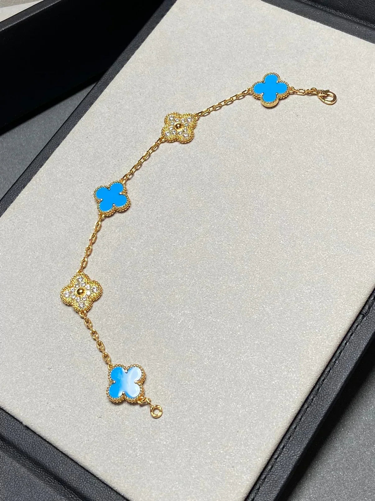 [Star Jewelry] CLOVER 5 MOTIF BLUE AGATE BRACELET COLLECTION
