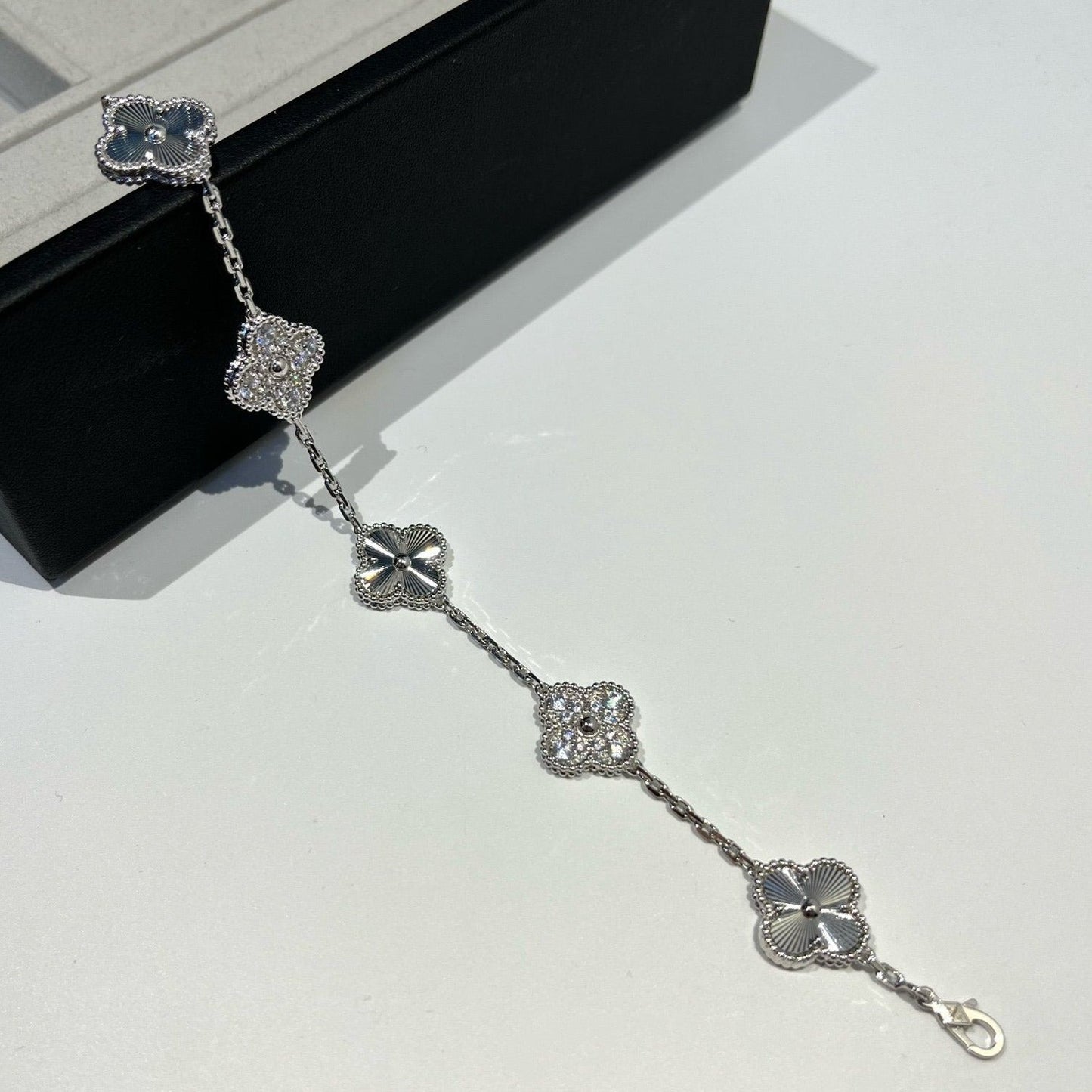 [Star Jewelry] CLOVER 5 MOTIF LASER BRACELET COLLECTION