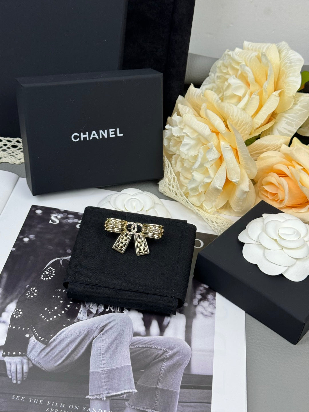 [Star Jewelry]25K Hollow Bow Brooch