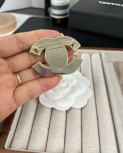 [Star Jewelry]Pink Resin Classic Brooch 5cm