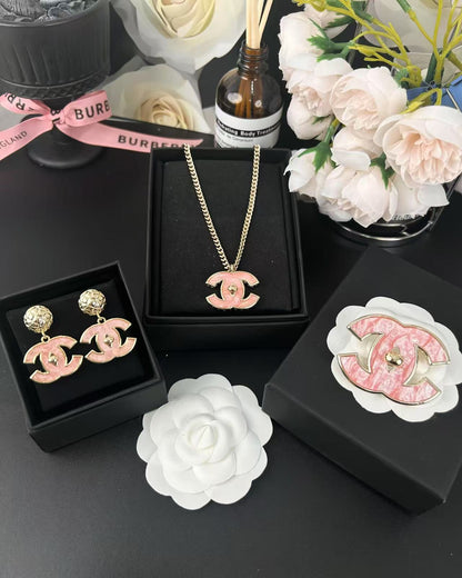 [Star Jewelry]Pink Resin Classic Brooch 5cm