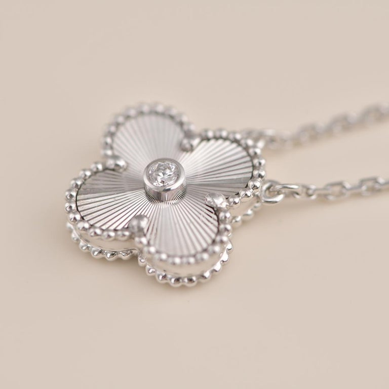[Star Jewelry]CLOVER  15MM DIAMOND LASER NECKLACE SILVER