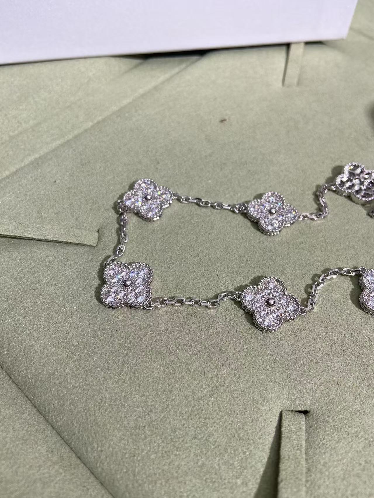 [Star Jewelry]CLOVER 10 MOTIFS  FULL DIAMOND NECKLACE