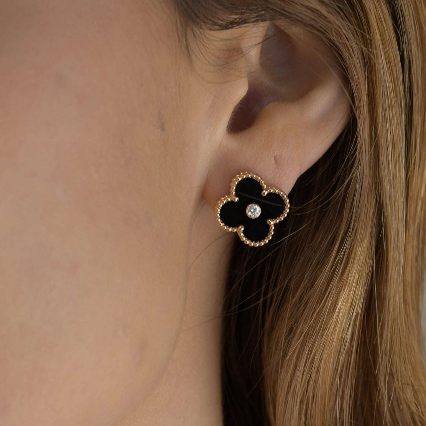 [Star Jewelry]CLOVER MEDIUM 1 MOTIFS ONYX DIAMOND EARRINGS