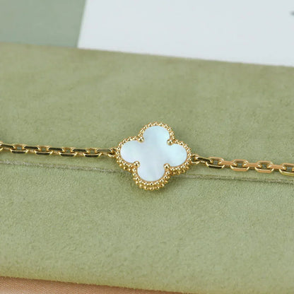 [Star Jewelry]CLOVER WHITE PEARL MOP 5 MOTIF BRACELET COLLECTION