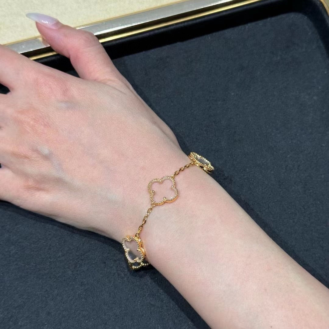 [Star Jewelry]CLOVER 5 MOTIF ROCK CRYSTAL BRACELET