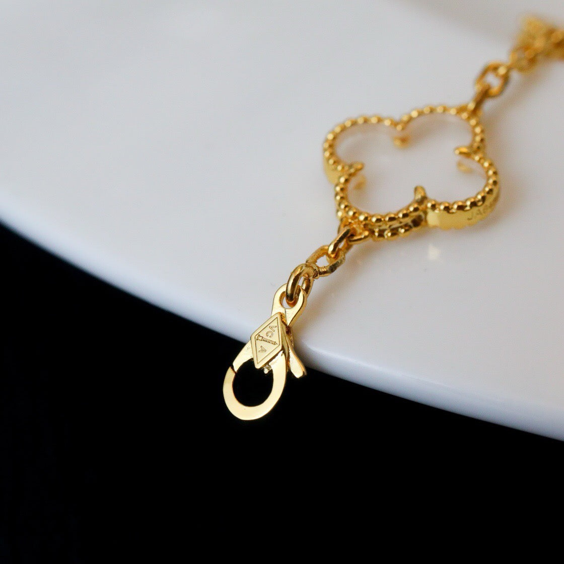 [Star Jewelry]CLOVER 5 MOTIF ROCK CRYSTAL BRACELET
