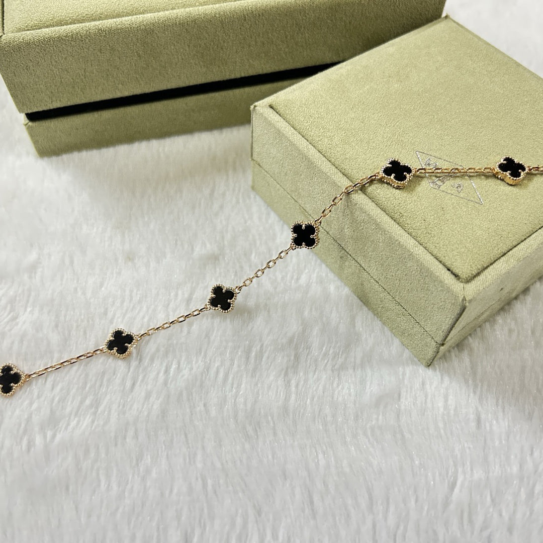 [Star Jewelry]CLOVER 6 MOTIF  ONYXS BRACELET