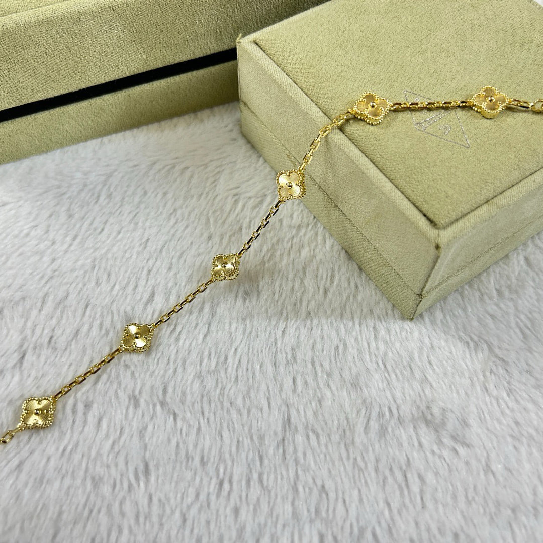 [Star Jewelry]CLOVER 6 MOTIF DIAMOND BRACELET