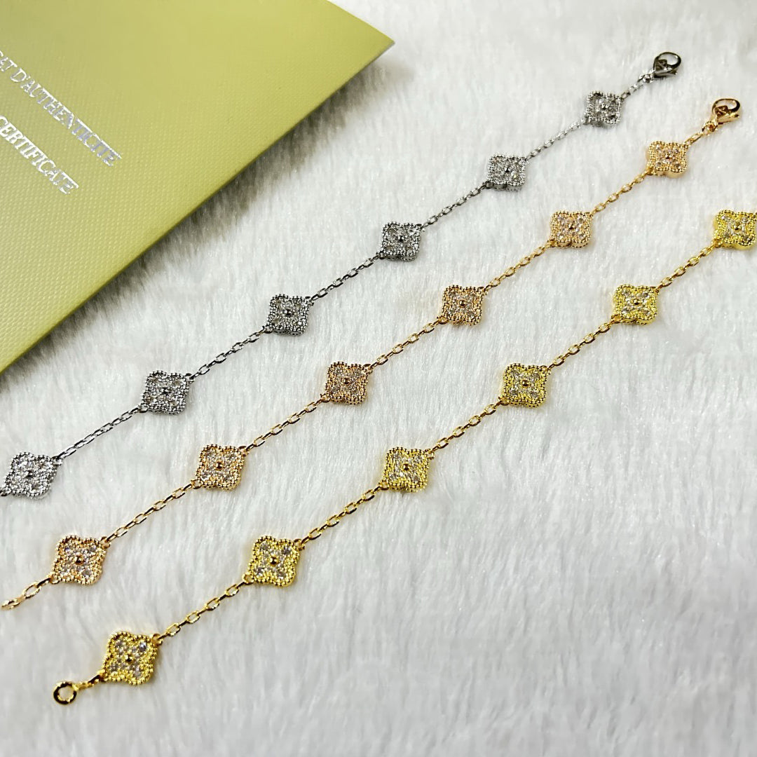 [Star Jewelry]CLOVER 6 MOTIF DIAMOND BRACELET
