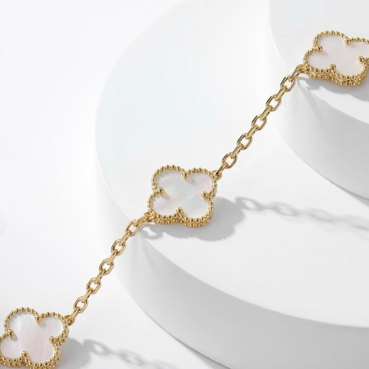 [Star Jewelry]CLOVER 10 MOTIFS WHITE MOTHER OF PEARL NECKLACE