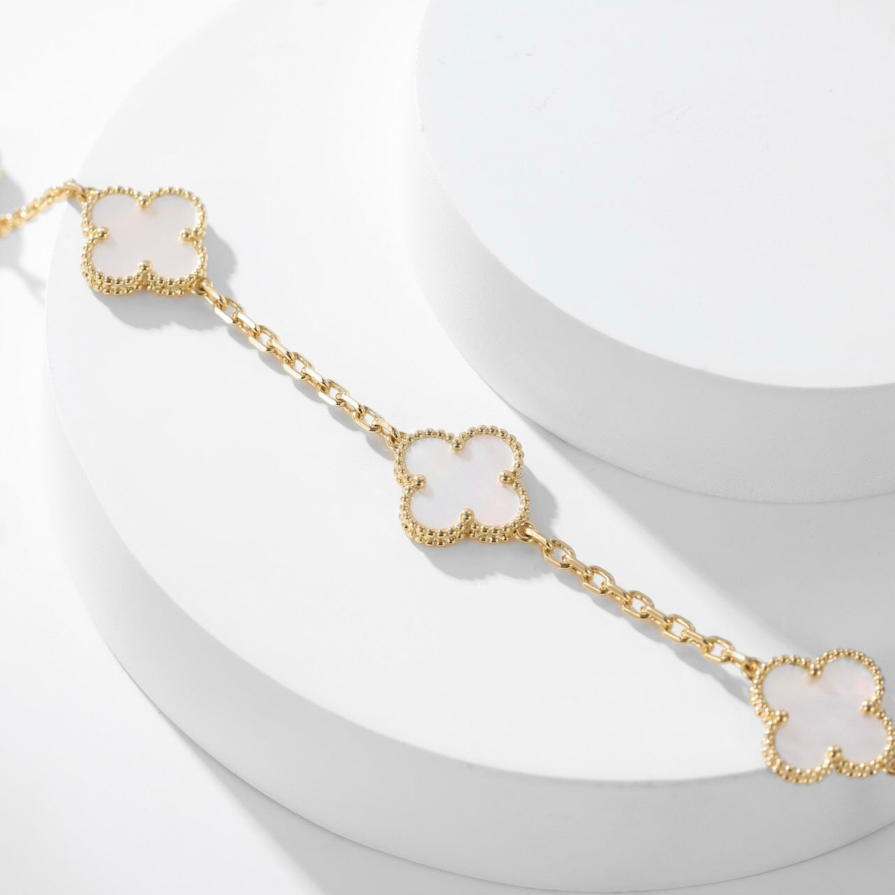 [Star Jewelry]CLOVER 10 MOTIFS WHITE MOTHER OF PEARL NECKLACE