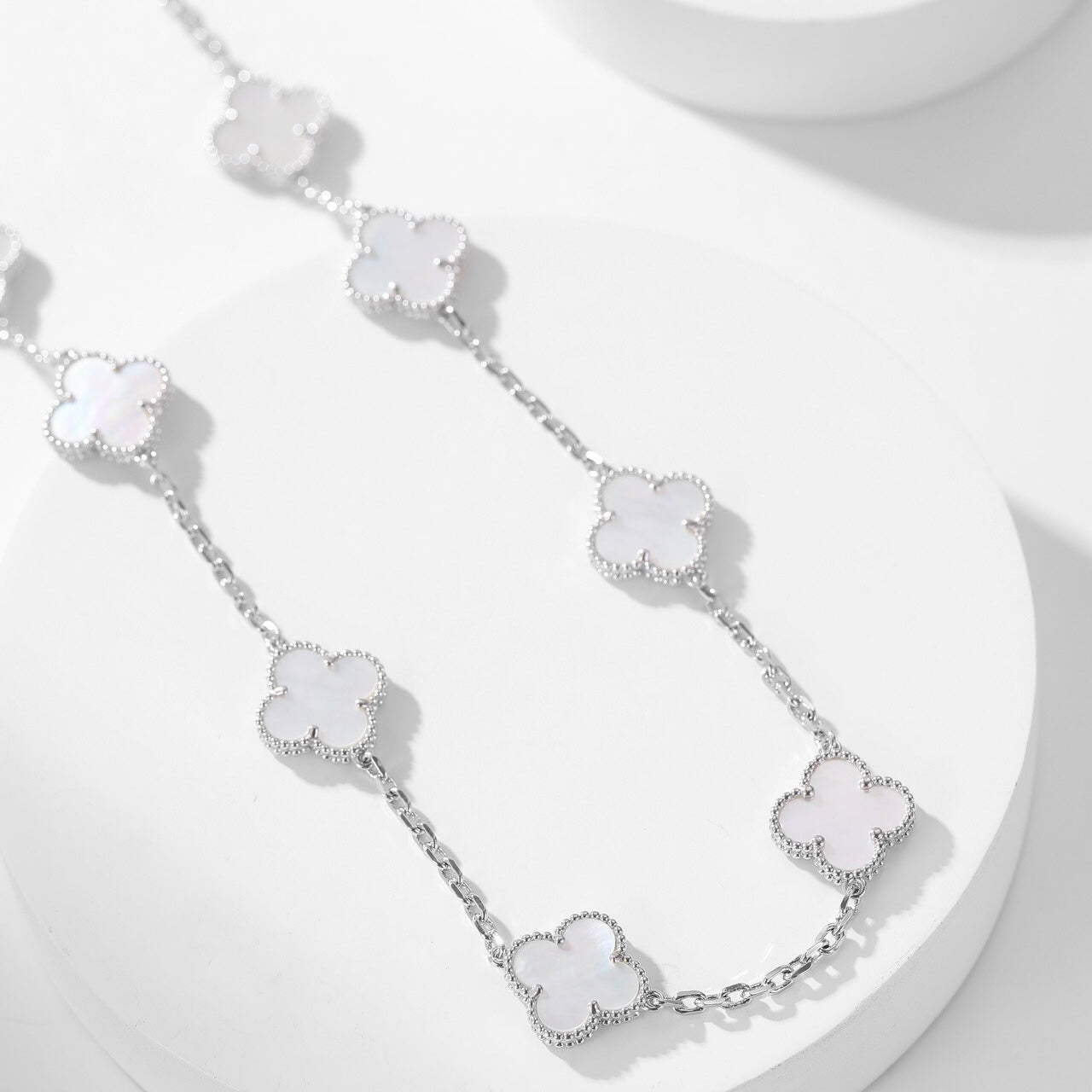 [Star Jewelry]CLOVER 10 MOTIFS WHITE MOTHER OF PEARL NECKLACE