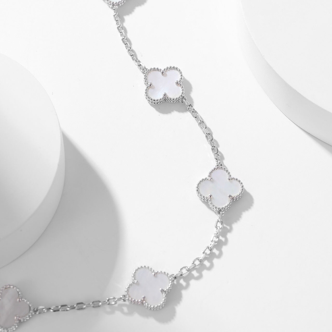 [Star Jewelry]CLOVER 10 MOTIFS WHITE MOTHER OF PEARL NECKLACE