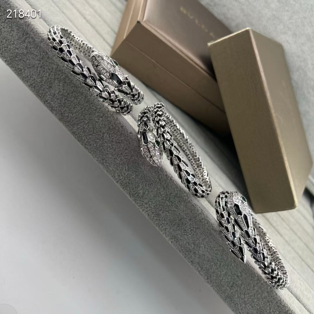 [✨Star Jewelry💎】NEW OBSIDIAN & DIAMOND SERPENT BRACELET