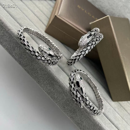 [✨Star Jewelry💎】NEW OBSIDIAN & DIAMOND SERPENT BRACELET