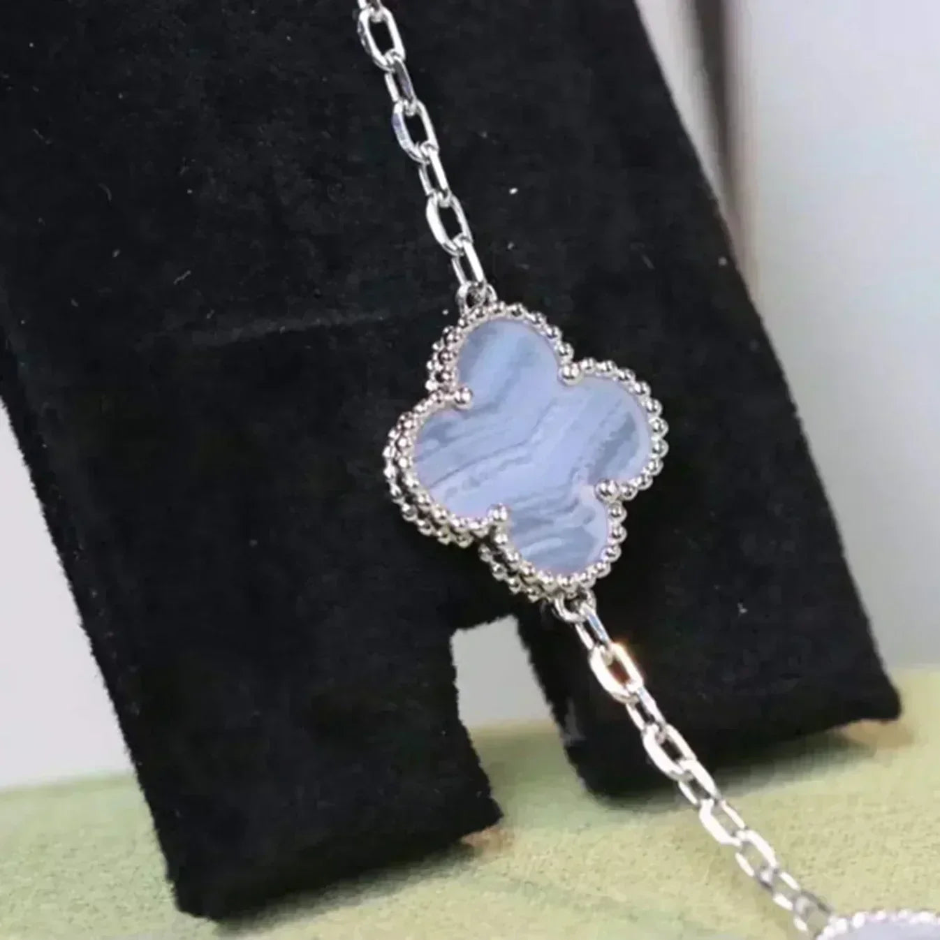 [Star Jewelry] CLOVER 5 MOTIF PURPLE CHALCEDONY BRACELET COLLECTION