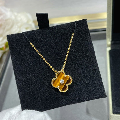 [Star Jewelry]CLOVER 15MM DIAMOND AND YELLOW TIGER'S EYE AGATE necklace