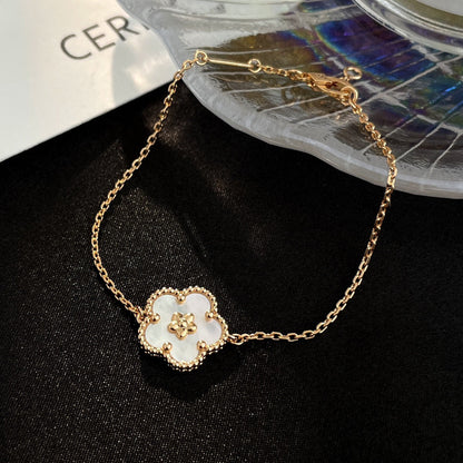[Star Jewelry]LUCKY WHITE MOP PLUM BLOSSOM  BRACELET