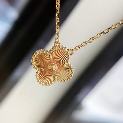 [Star Jewelry]CLOVER 15MM LASER NECKLACE
