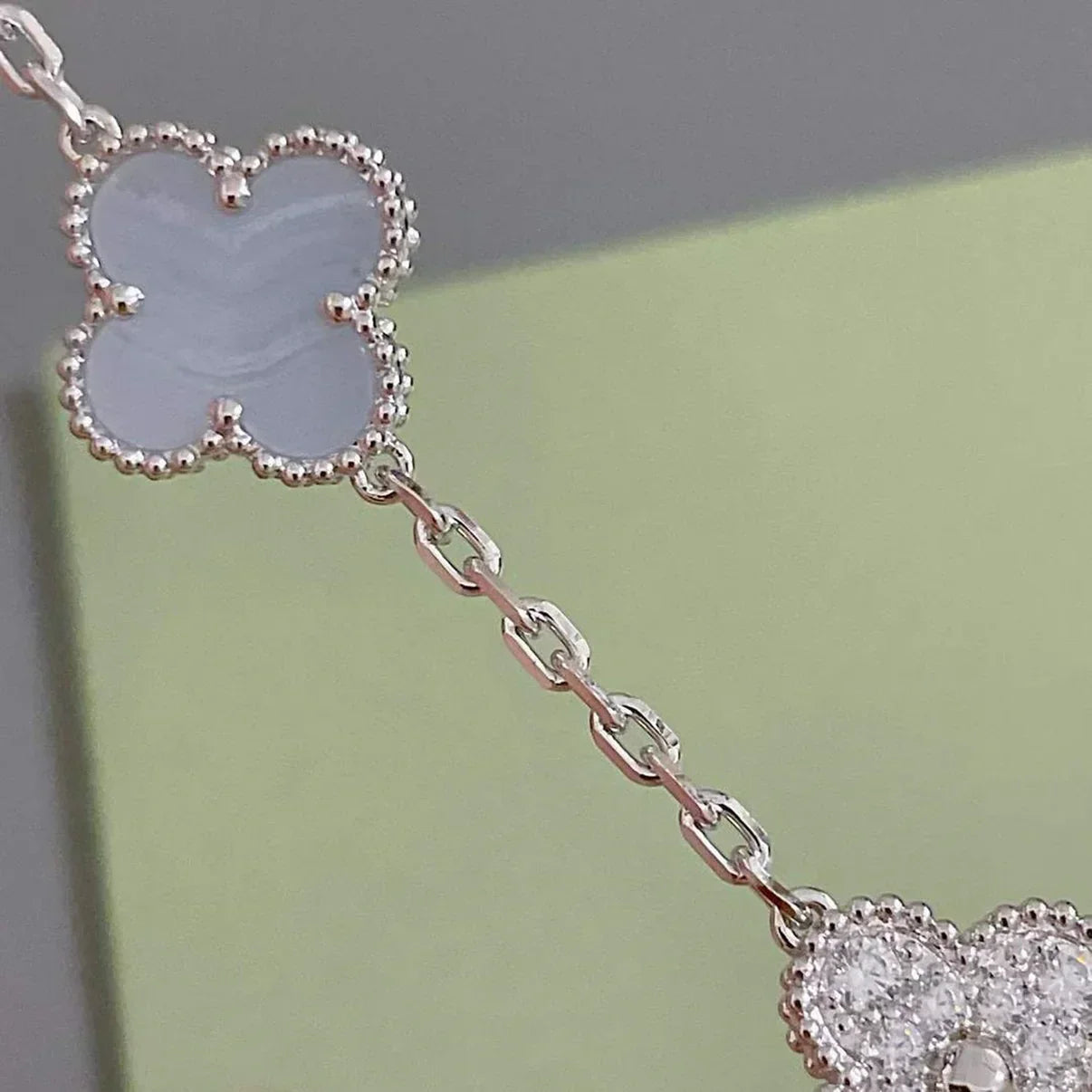 [Star Jewelry] CLOVER 5 MOTIF PURPLE CHALCEDONY BRACELET COLLECTION