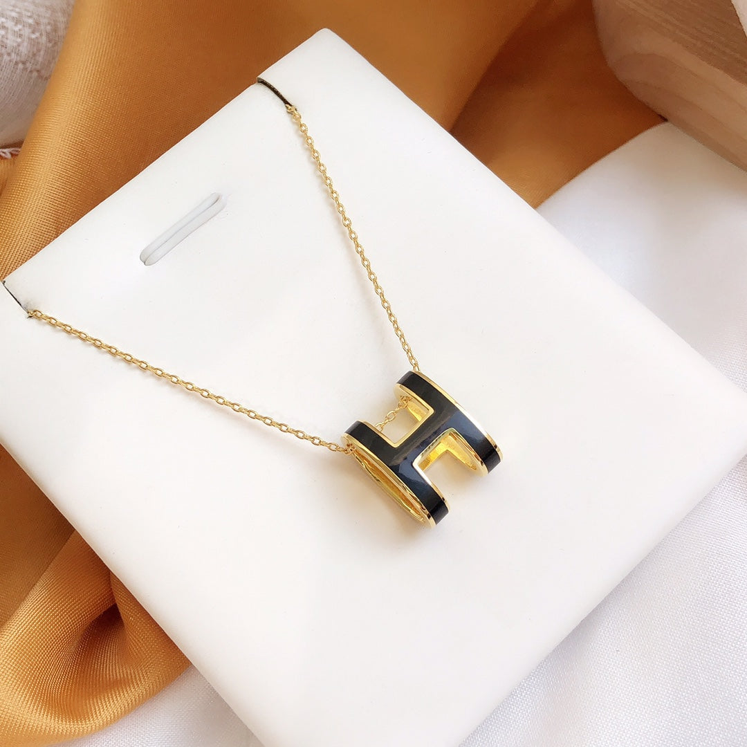 [Star Jewelry]HM CLIC BLACK ENAMEL GOLD NECKLACE