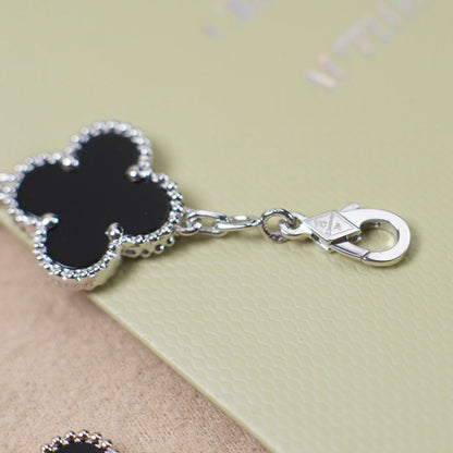 [Star Jewelry] CLOVER 5 MOTIF ONYXS BRACELET COLLECTION