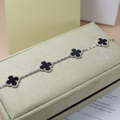 [Star Jewelry] CLOVER 5 MOTIF ONYXS BRACELET COLLECTION