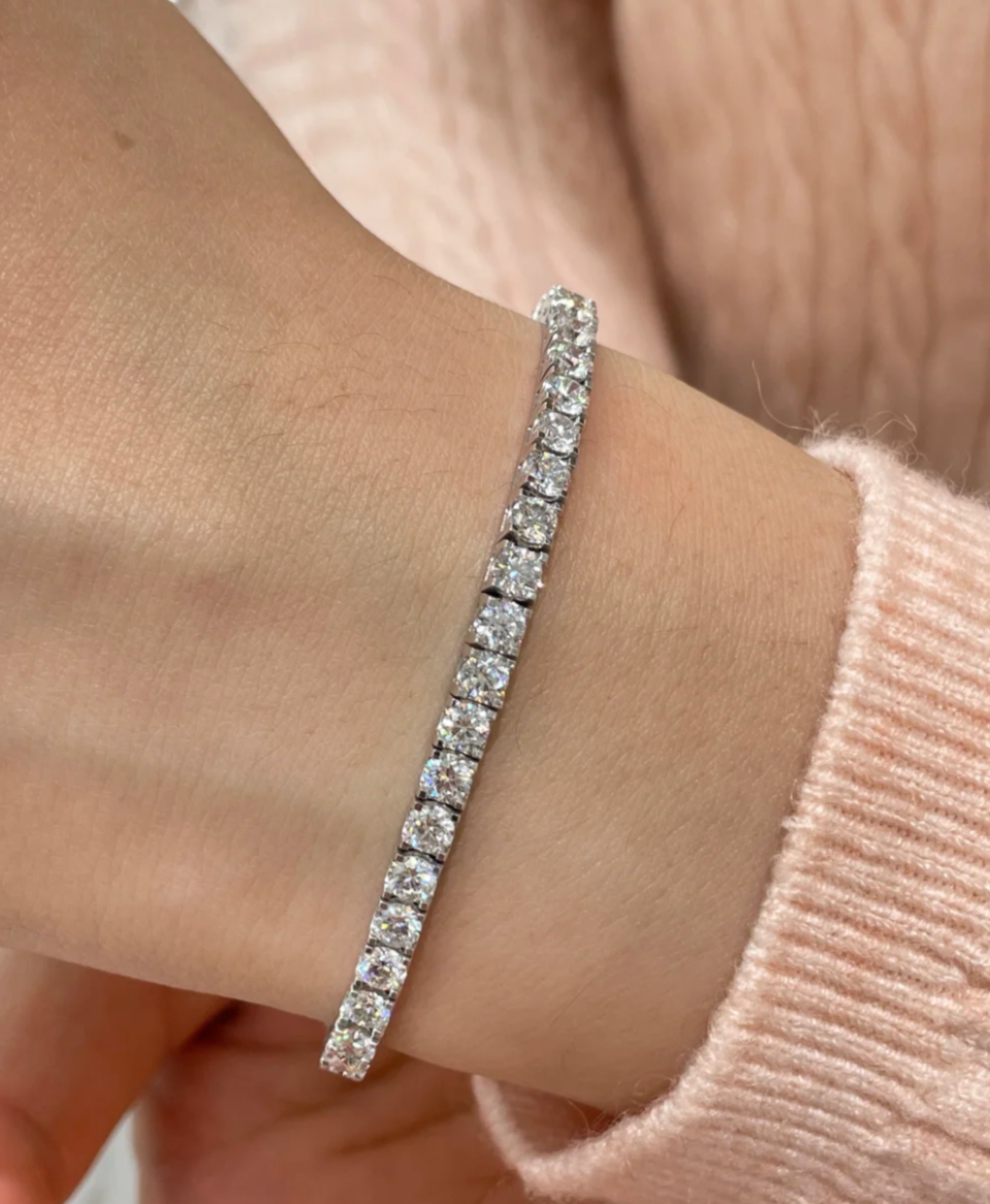 [Star Jewelry]  CLASSIC BASEBALL BRACELAT, 52 DIAMOND