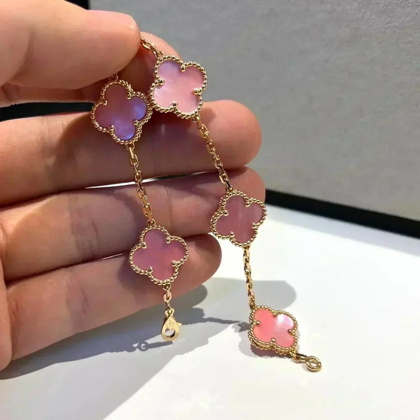 [Star Jewelry] CLOVER 5 MOTIFS  PINK MOP BRACELET COLLECTION