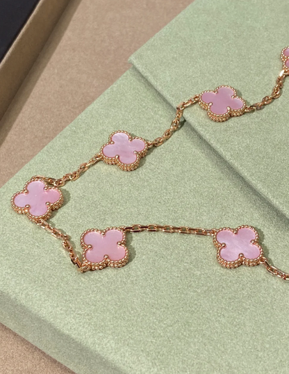 [Star Jewelry Jewellery] Pink Necklace with Ten Clover Designs